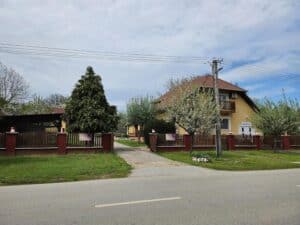 Estike Apartmanok Tiszafüred Épület